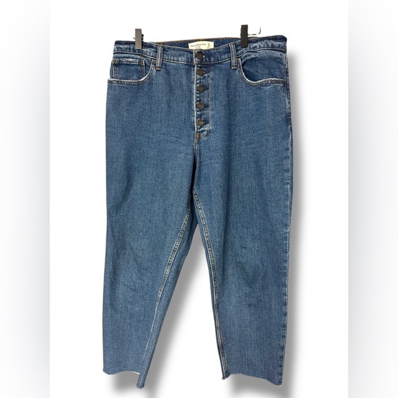 Abercrombie & Fitch The Mom High Rise Cropped Blue Jeans Sz 31/12 Short EUC - Picture 5 of 8